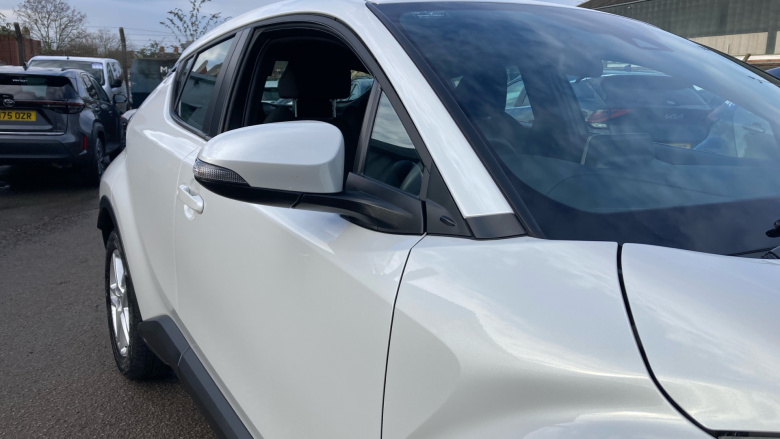 Toyota C-HR 1.8 Hybrid Icon 5dr CVT Hybrid Hatchback